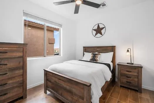 Western Ember Retreat Holiday home
